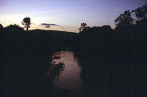 Abenddämmerung am Mara-Fluss. Mara Safari Club, Ol Chorro Orogwa Group Ranch (Masai Mara), Kenia. / Dusk at Mara river. Mara Safari Club, Ol Chorro Orogwa Group Ranch (Masai Mara), Kenya. / (c) Walter Mitch Podszuck (Bwana Mitch) - #980904-191